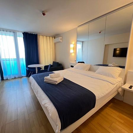 Spend Your Time In Orbi City Batumi Esterno foto