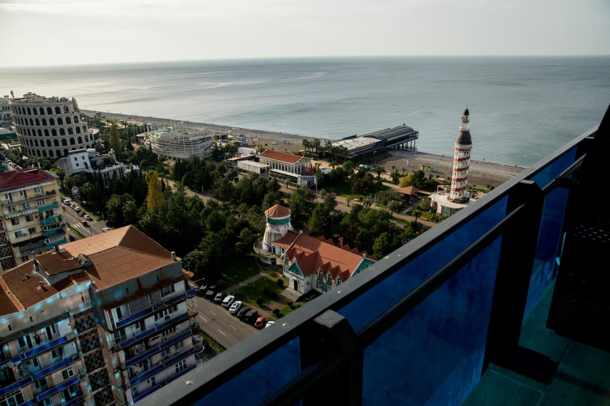 Spend Your Time In Orbi City Batumi Esterno foto